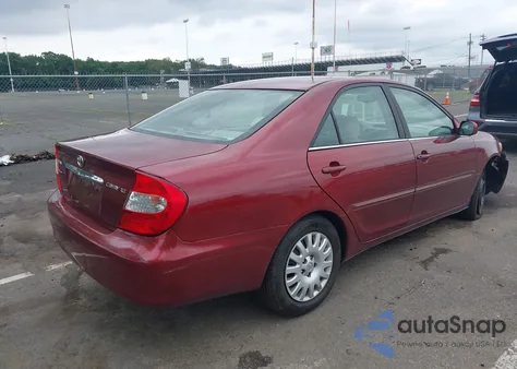 2004 Toyota Camry Xle z USA, uszkodzony, nr VIN 4T1BE30K14U289414